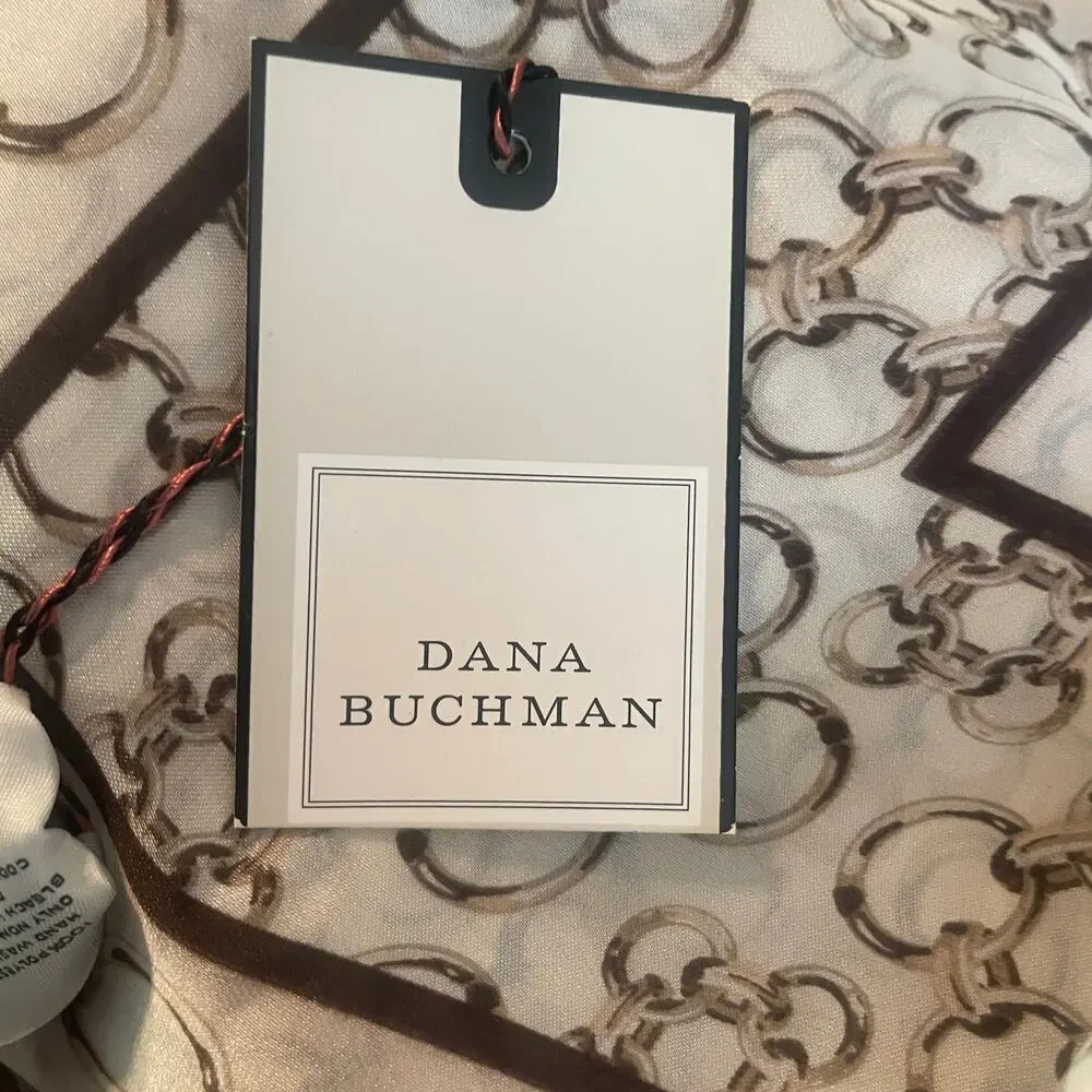 NWT! Dana Buchman Neutral Scarf Chain Motif